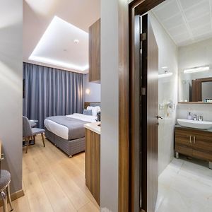 Camera standard con letto king size